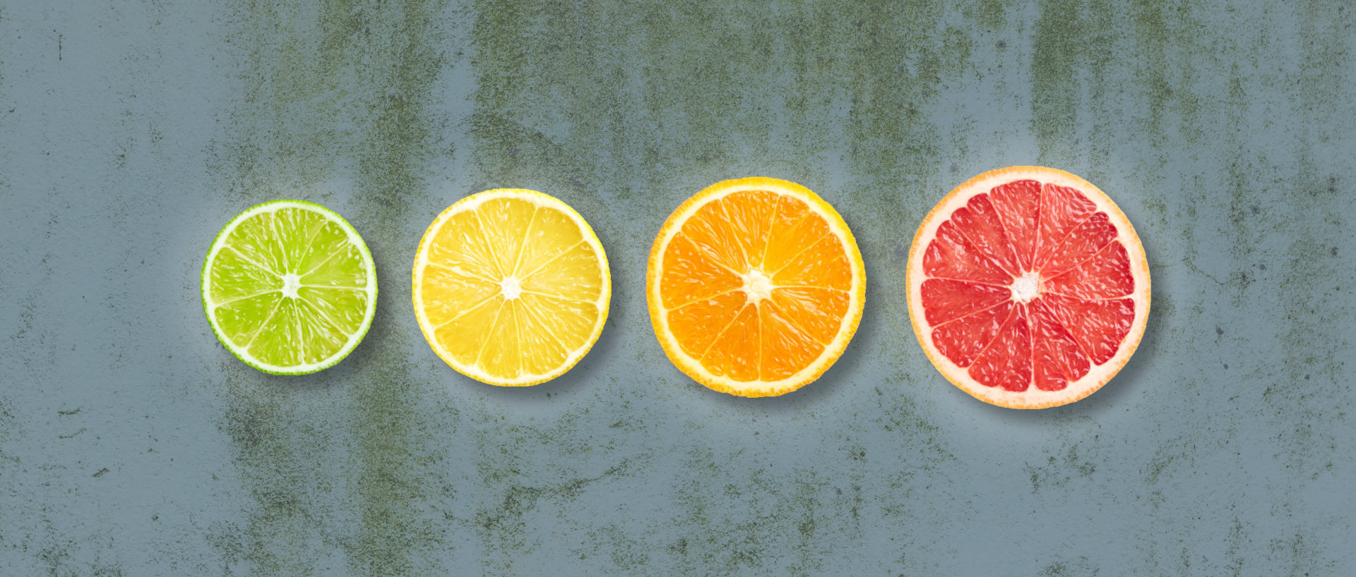 Økologiske citrusfrugter til lemonade på række
